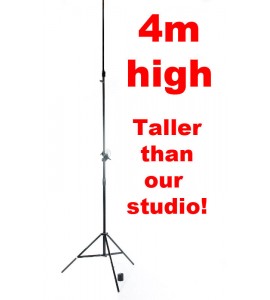 3 in 1 : Reflector arm / 2m boom / 4m light stand + sandbag