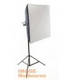 40 x 40cm square Bowens, Elinchrom or Universal softbox, double diffused