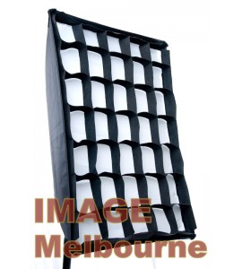 50 x 70cm softbox with grid for small studio flashes