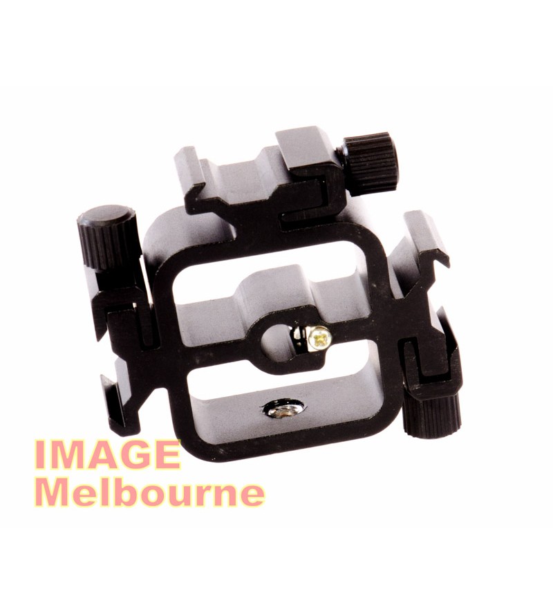 Triple speedlight flash bracket adapter