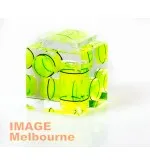 Spirit / bubble level hotshoe mount for SLR cameras